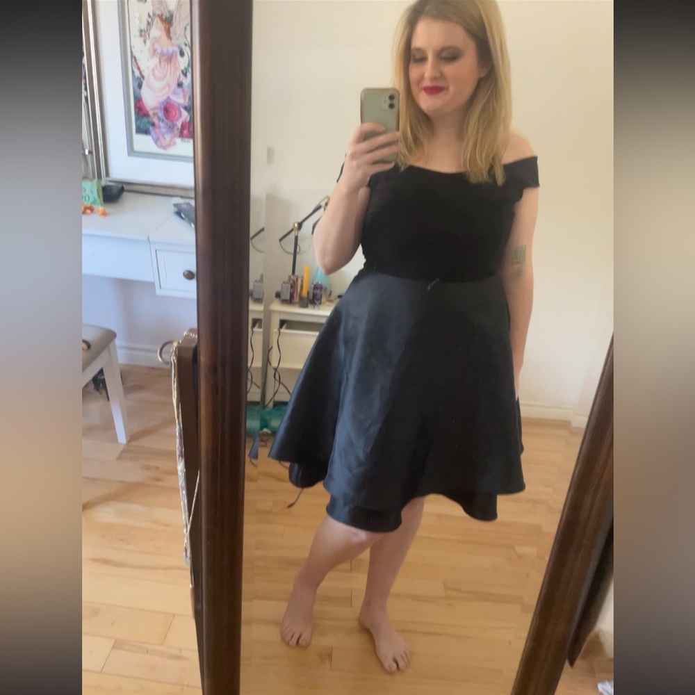 Off-The-Shoulder Fit & Flare Knee Length Dress